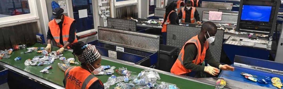 opérateurs centre de tri Sittommi tri déchets Morbihan