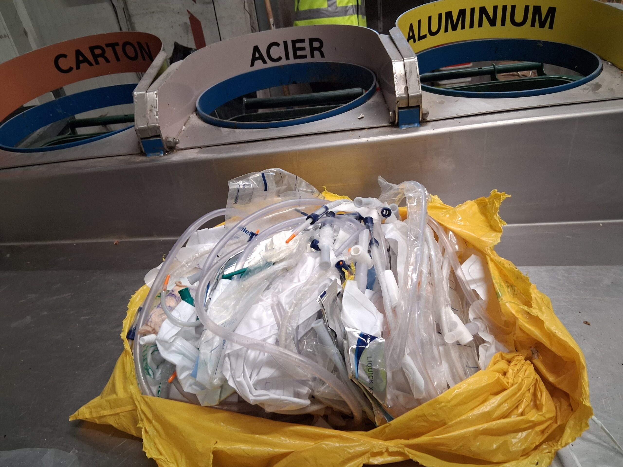 carac baud (déchets médicaux poches urinaires